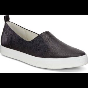 Ecco Gillian Slip-On in Black